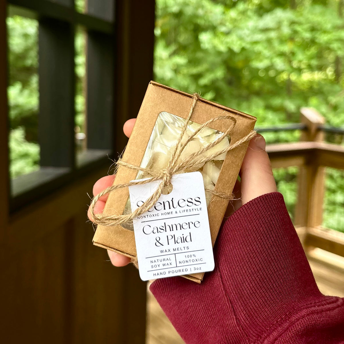 Cashmere and Plaid Scented Nontoxic Heart-Shaped Wax Melts